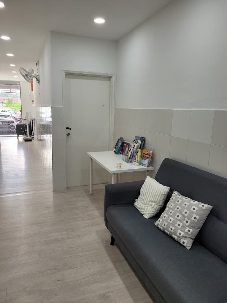 klinik medilove sri gombak waiting area